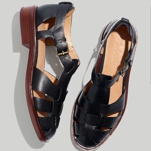 Madewell- The Rina Fisherman Flat